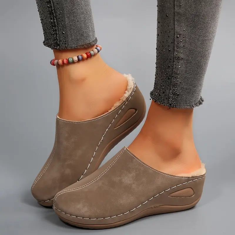 Arnellia I Cozy Fleece Slip-On Mules